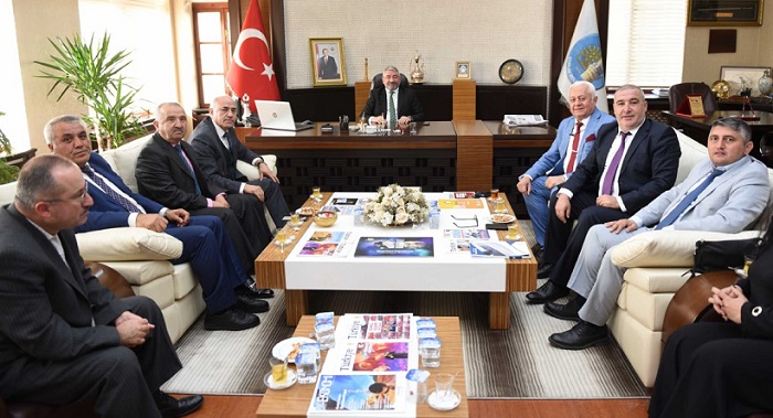 ÇORUMLU VARSA BİZ ONLARLA BERABERİZ