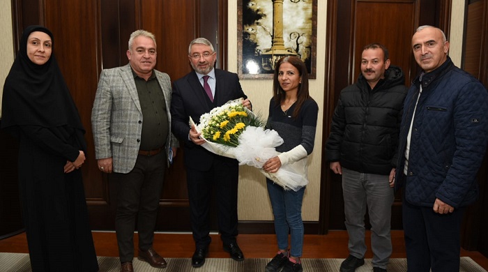 ŞEHİT AİLELERİNDEN TEŞEKKÜR ZİYARETİ