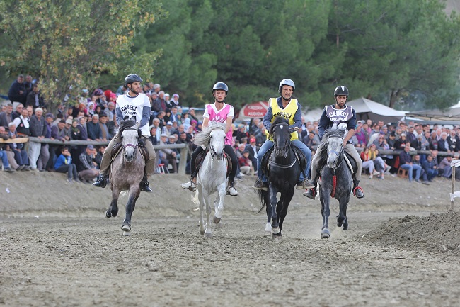 BAŞKAN 8 AYLIK İCRAATLARINI DEĞERLENDİRDİ