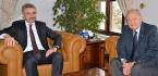 VALİ’NİN İSMİNİ KULLANARAK DOLANDIRDILAR