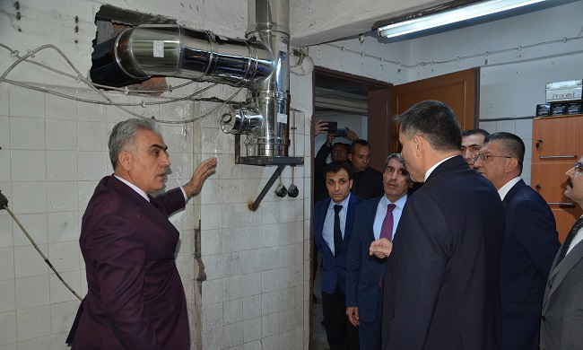 VALİ O YURTTA İNCELEME YAPTI