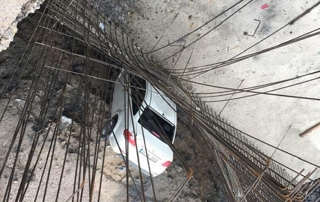 OTOMOBİL MENFEZ İNŞAATINA UÇTU