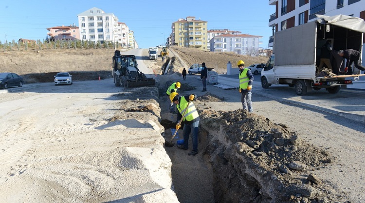 ALTYAPI ÇALIŞMALARI DEVAM EDİYOR