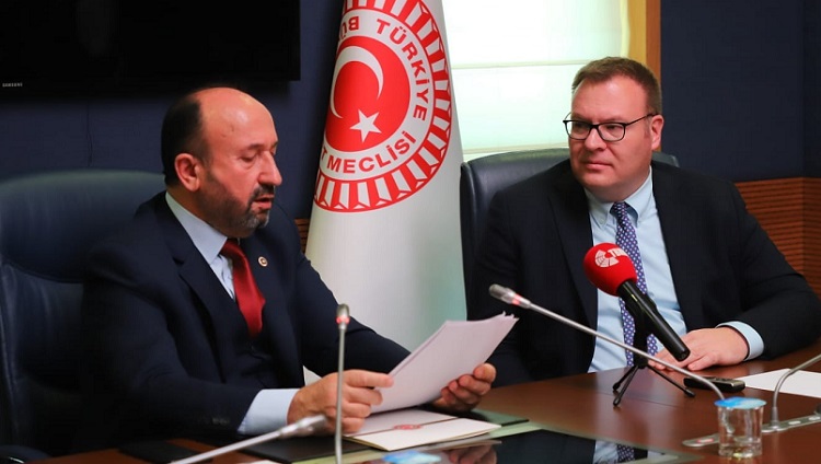 KAVUNCU KARADAĞ BÜYÜKELÇİSİNİ AĞIRLADI