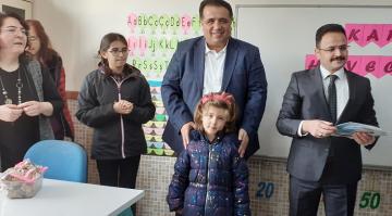 ÇORUM MİLLETVEKİLİ KARNE DAĞITTI