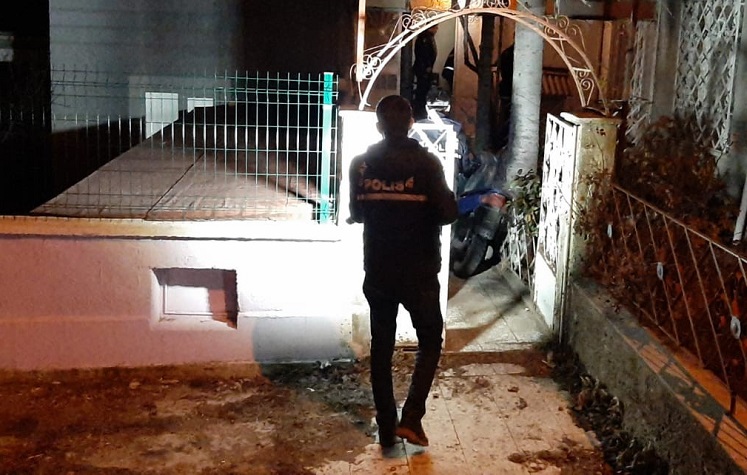 YAŞLI ADAM EVİNDE ÖLÜ BULUNDU!