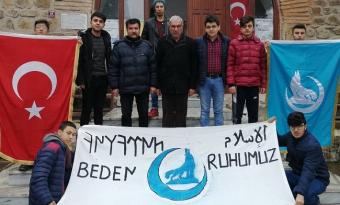 ÜLKÜCÜ GENÇLERDEN ÖRNEK DAVRANIŞ