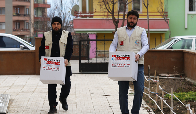YARDIMLAR SAHİPLERİNE ULAŞIYOR!