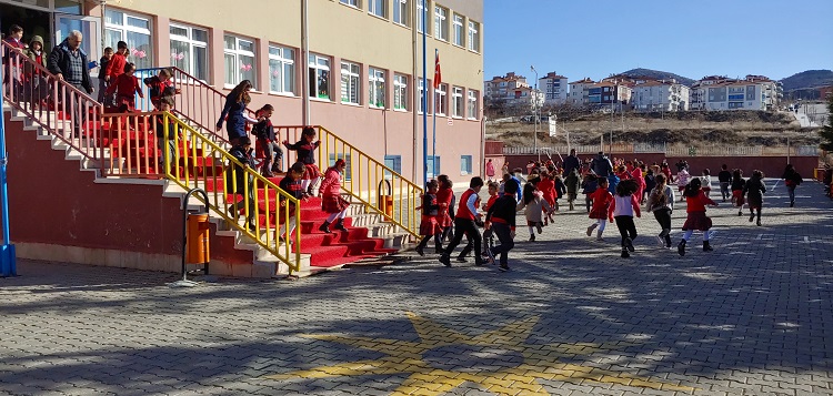 İSMAİL KAKAÇ İLKOKULUNDA TATBİKAT