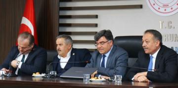 MEVSİMLİK İŞÇİLERİN DURUMU GÖRÜŞÜLDÜ