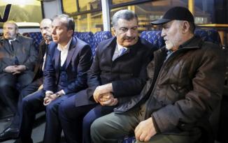 BAKAN ACILI BABAYI TESELLİ ETTİ