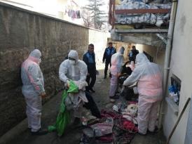 ÇORUM’DAKİ ÇÖP EV EKİPLERİ ŞAŞIRTTI!