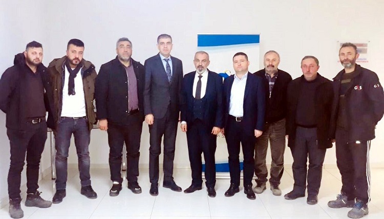 ELEKTRİKÇİ ESNAFI YENİ MÜDÜRÜ KUTLADI