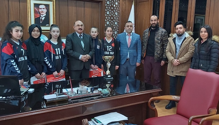 DART ŞAMPİYONASINA KATILACAKLAR