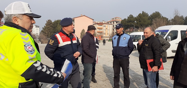 OKUL SERVİS ARAÇLARI DENETLENDİ