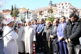 ÇORUMLU GENÇ DUALARLA UĞURLANDI