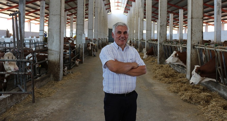 AB STANDARTLARINDA SÜT ÜRETİM ÇİFTLİĞİ