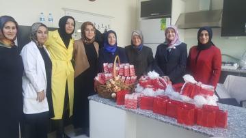 PROTOKOL EŞLERİNDEN HUZUREVİ ZİYARETİ