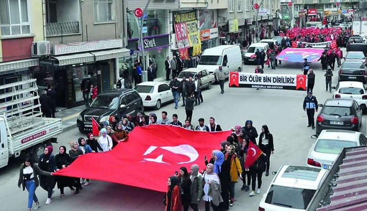 ŞEHİTLERE DUA MEHMETÇİĞE DESTEK YÜRÜYÜŞÜ