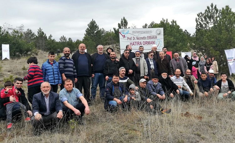 MİLLİ GÖRÜŞ KURULUŞLARI FİDAN DİKTİ