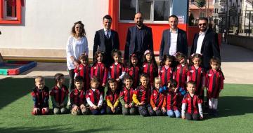 ÇORUMSPOR FORMASI HEDİYE ETTİLER
