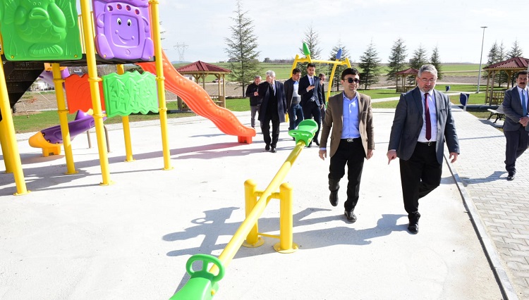 KAMIŞLIEVLER’E YENİ ÇOCUK PARKI