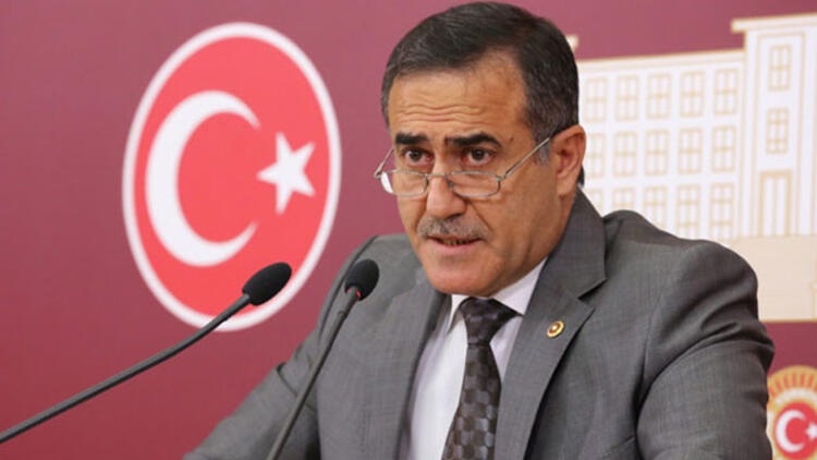 İHSAN ÖZKES BABASINI KAYBETTİ
