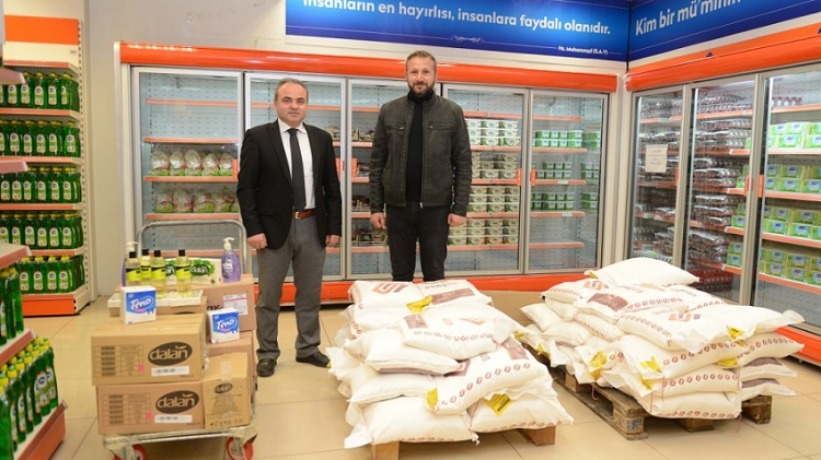HAYIRSEVER ESNAFTAN ÖRNEK DAVRANIŞ