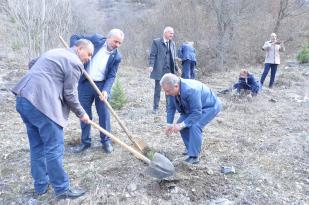 İL GENEL MECLİSİ ÜYELERİ FİDAN DİKTİ