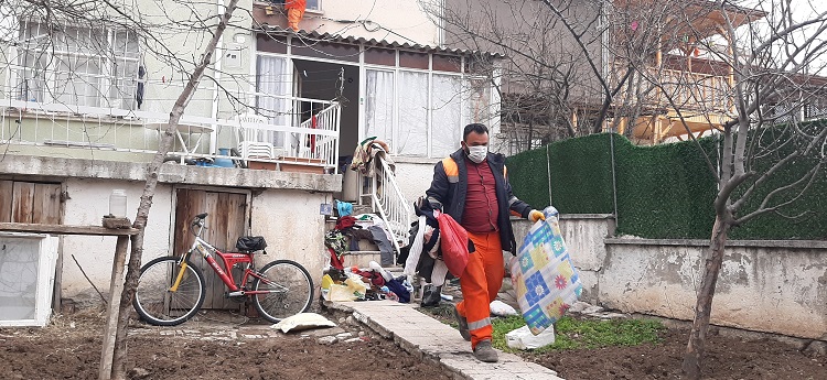 ÇORUM’DA ÇÖP EVDEN BUNLAR ÇIKTI!