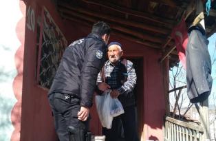 TÜM İHTİYAÇLARINI POLİS KARŞILIYOR