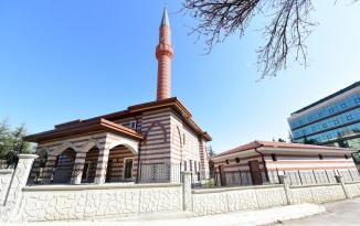 ALİ KUŞÇU MESCİDİNDE EKSİKLİKLER GİDERİLİYOR