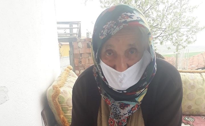 YAŞLI KADINDAN ÇOK ANLAMLI BAĞIŞ