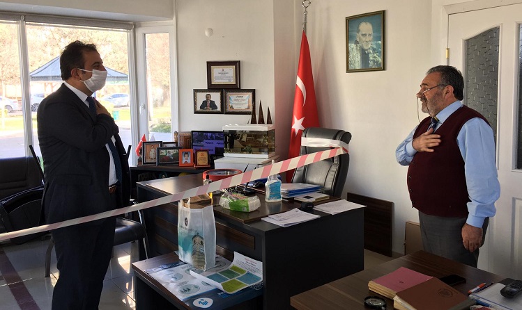 BELEDİYE’DEN MUHTARLARA HİJYEN SETİ