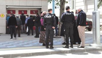 POLİS VE BEKÇİDEN MESAFE UYARISI
