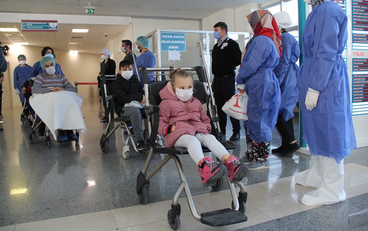 MİRAY VE AİLESİ KORONAYI YENDİ