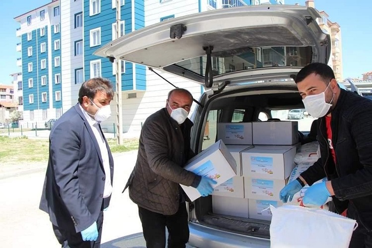 YARDIMLAR İHTİYAÇ SAHİPLERİNE ULAŞTIRILIYOR