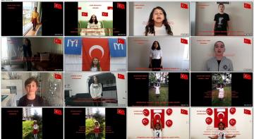 EVLERİNDEN İSTİKLAL MARŞINI OKUDULAR