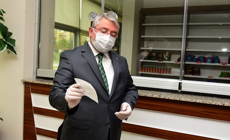 ÇORUM’A 250 BİN MASKE DAĞITTIK