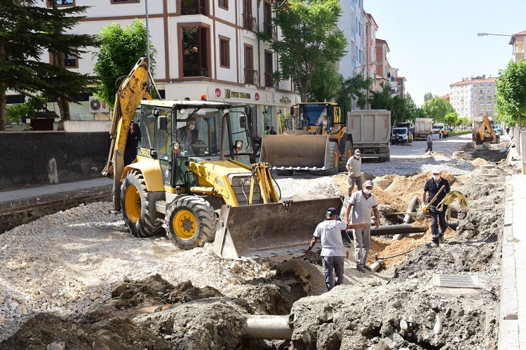 BAŞKAN ÇALIŞMALARI YERİNDE İNCELEDİ