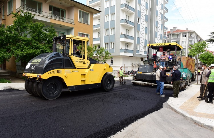 ŞENYURT SOKAKLARDA ASFALT YENİLENDİ