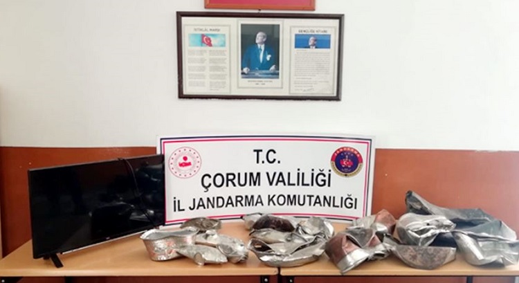 JANDARMA HIRSIZLARI KISKIVRAK YAKALADI