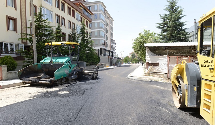 ASFALT ÇALIŞMALARI DEVAM EDİYOR