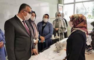 AK KADINLARDAN MASKE ÜRETİMİNE DESTEK