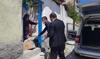 YARDIM KOLİLERİ DAĞITIMI SÜRÜYOR