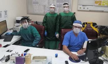 ÖĞRETMEN 2 BİN MASKE ÜRETTİ