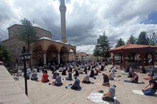ÇORUM’DA 74 GÜN SONRA İLK CUMA NAMAZI
