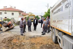 ASFALTLARA BAKIM VE ONARIM YAPILDI