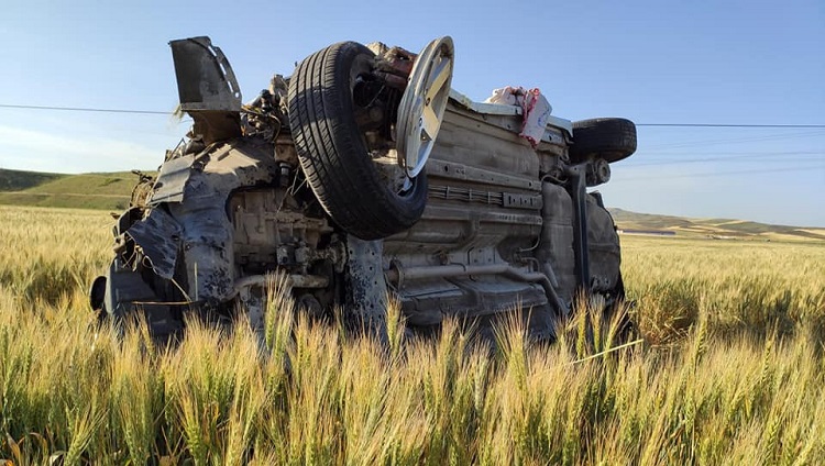 KAZADA ARAÇ HURDAYA DÖNDÜ!