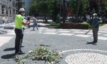 ÇORUM VALİLİĞİ’NE TIRPANLA GELDİ